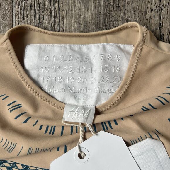 Maison Martin Margiela Paris x H&M Tattoo Print Long Sleeve Top Sz 6 NWT #105 - Picture 6 of 12